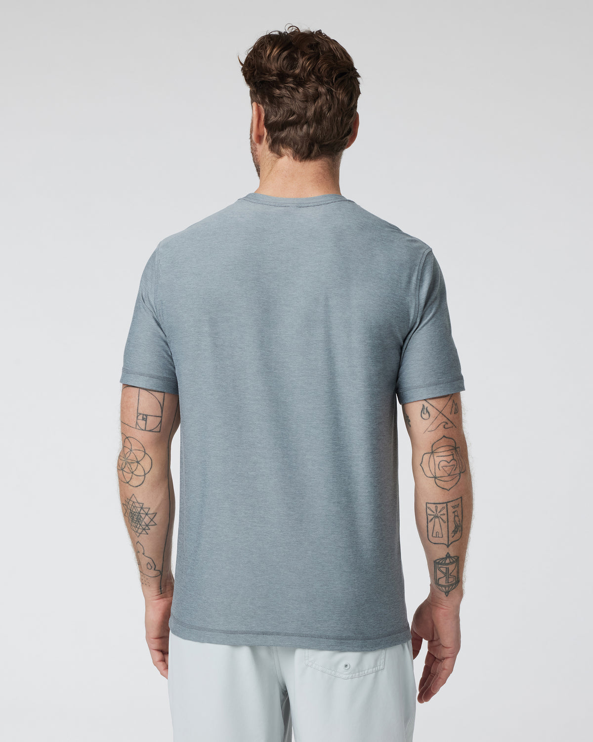 Strato Tech Tee Dusty Blue Heather Workout Shirt | Vuori Clothing