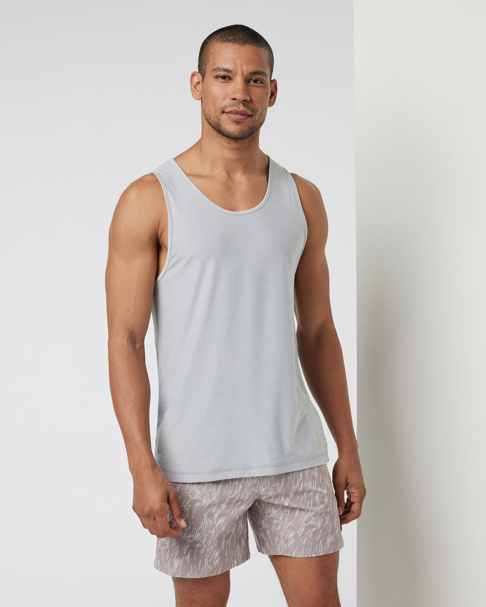 Strato Tech Tank Men's Platinum Heather Tank | Vuori For sale