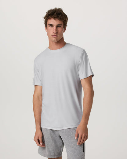 Strato Tech Tee Men's Frost Grey Workout Shirt | Vuori Discount