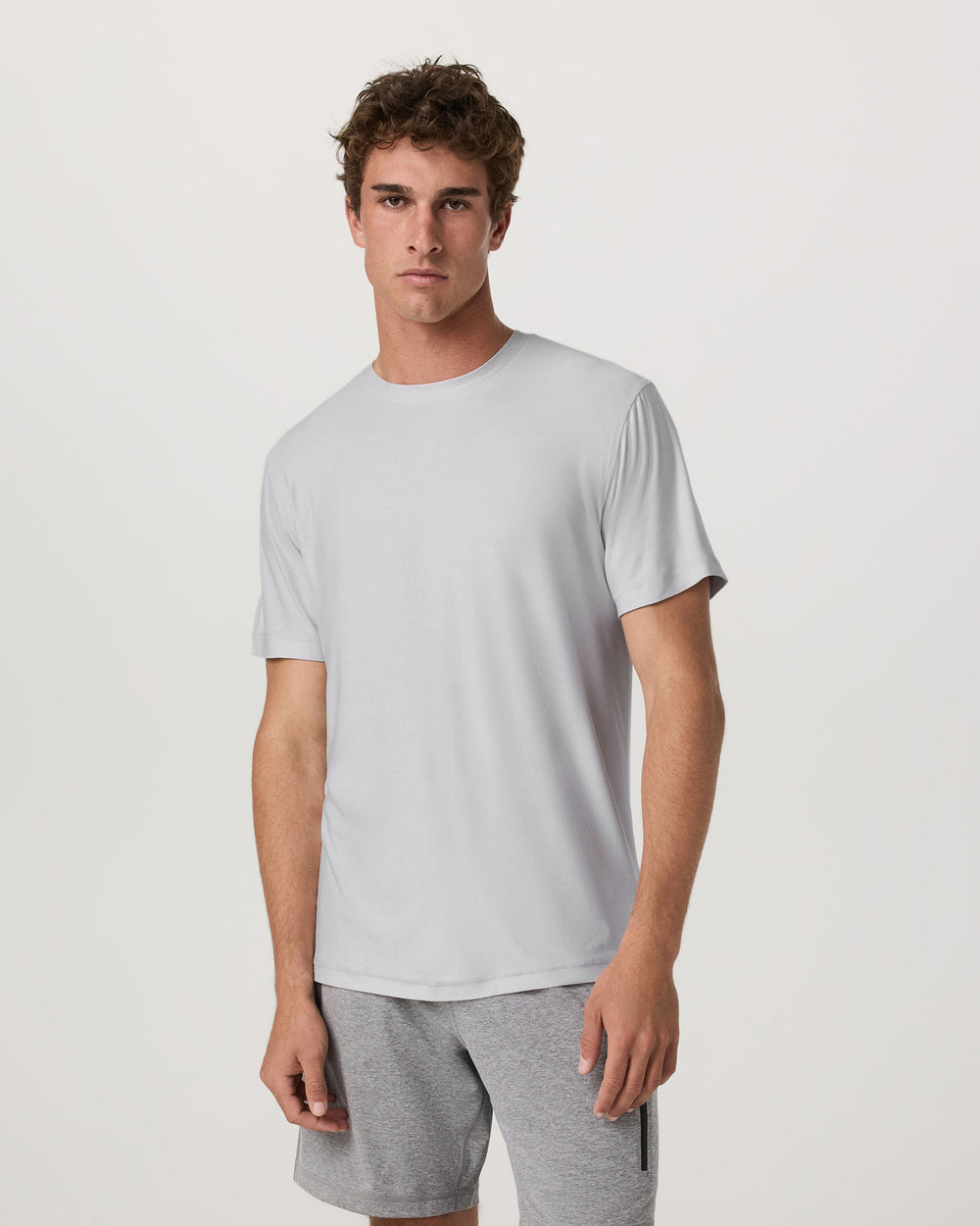 Strato Tech Tee Men's Frost Grey Workout Shirt | Vuori Discount