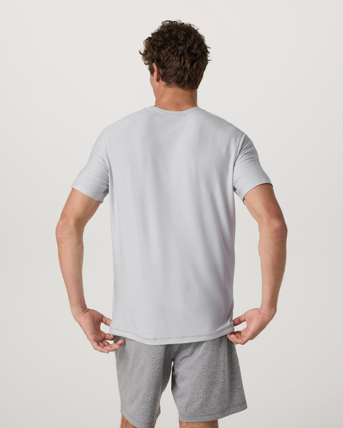 Strato Tech Tee Men's Frost Grey Workout Shirt | Vuori Discount