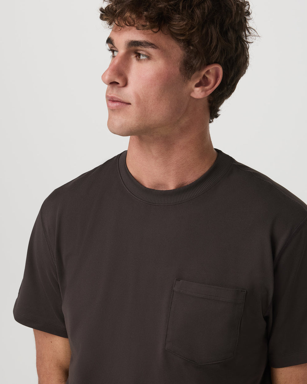 Men's Short Sleeve Ponto Pocket Tee - Relaxed Fit Carbon | Vuori US