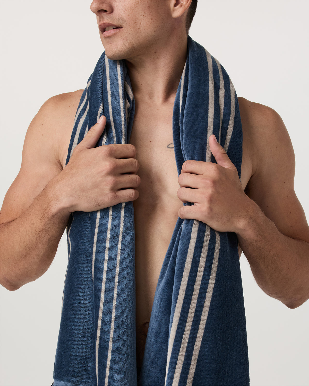 Fringe Beach Towel Versatile Towel - Pond | Vuori Discount
