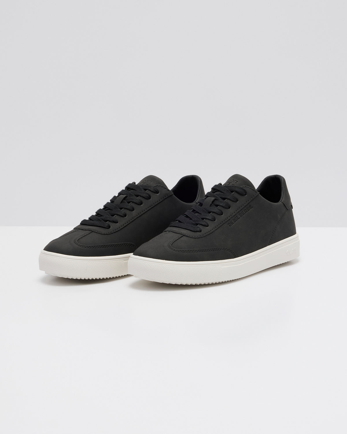 Vuori Deane Vegan Black | Vuori Clothing