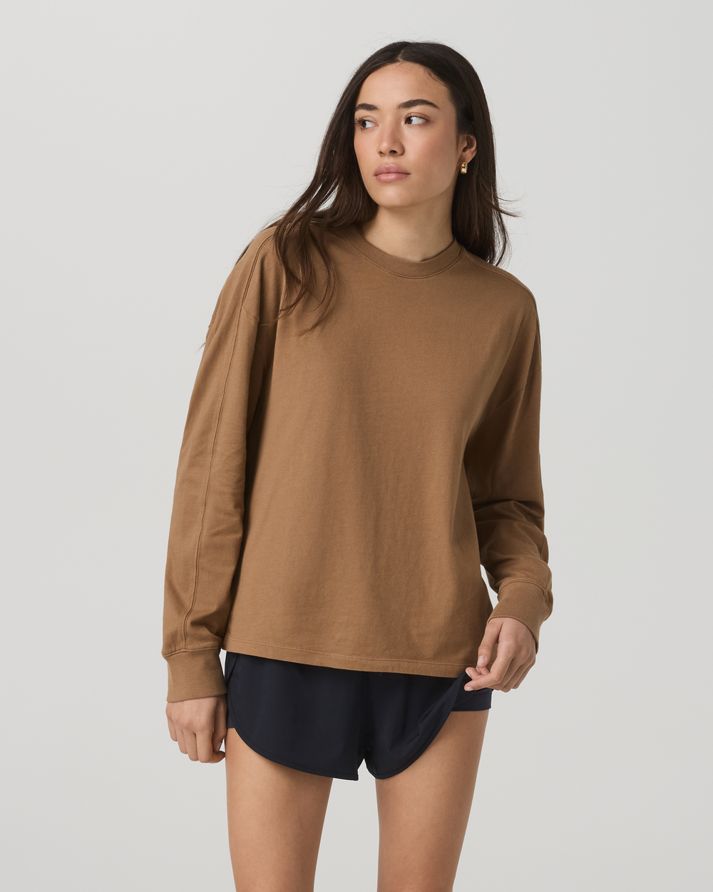 Long Sleeve Heavyweight Cotton Tee Women's Acorn Shirt | Vuori Outlet