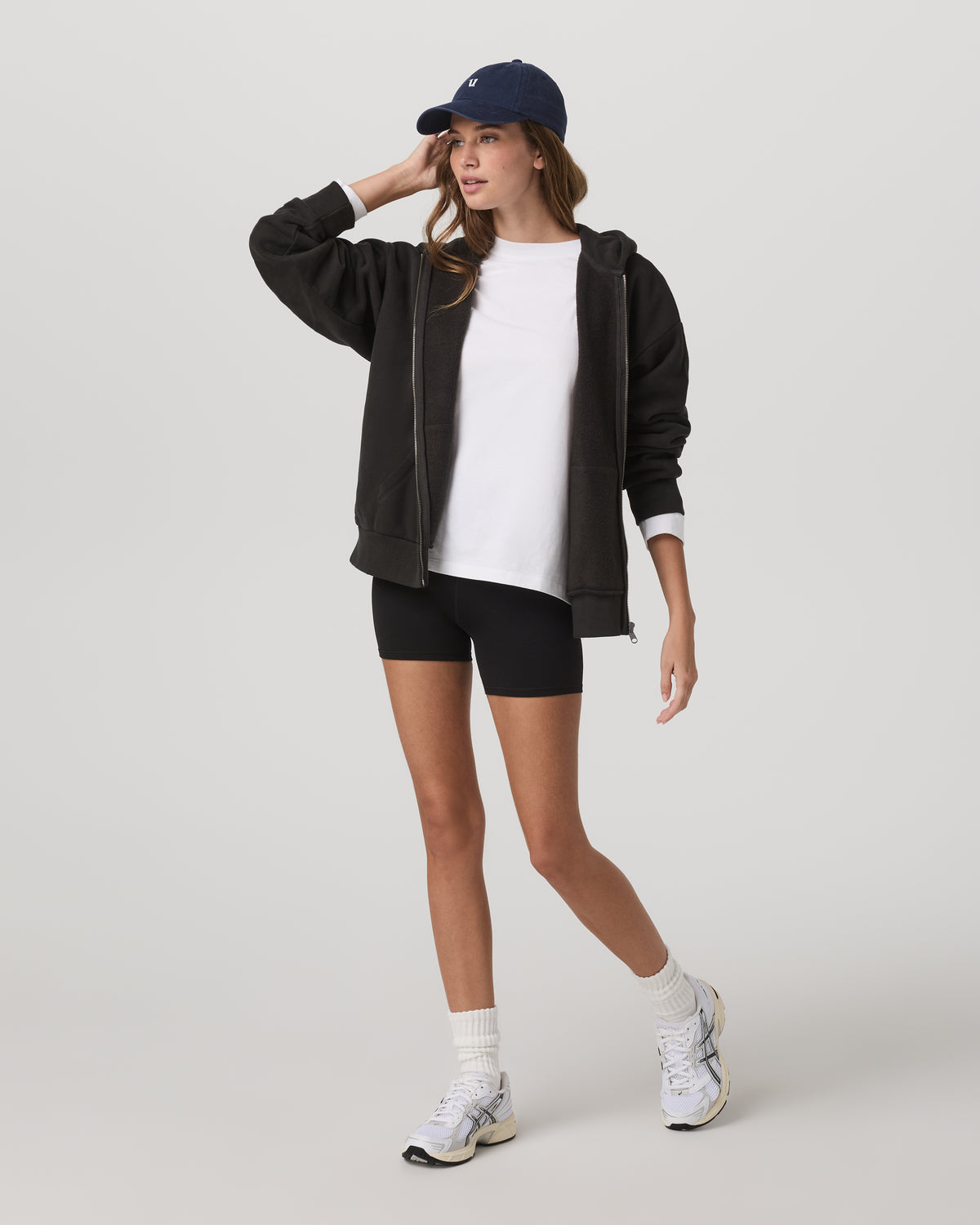 Long Sleeve Heavyweight Cotton Tee Women's White Shirt | Vuori Clothing